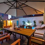 Hidden Gem With Pool Ζαντάρ